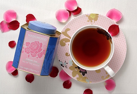 ウェッジウッドが2007年春の紅茶−バラの花びら入り