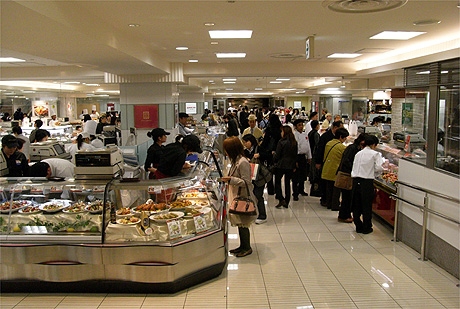 池袋東武の本館食品売場リニューアル−百貨店初9店舗、東武初30店舗