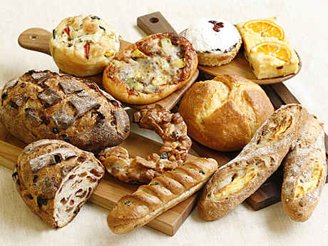 「ジョアン」で32周年誕生祭　一日の各シーンに合ったパン9種を販売