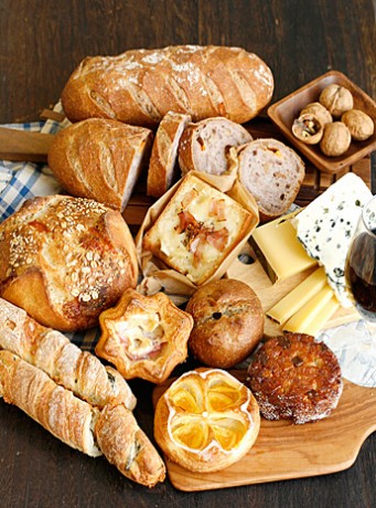 ドンク「フランスフェア」で、チーズとパンのマリアージュ−食事系からスイーツ系まで8種