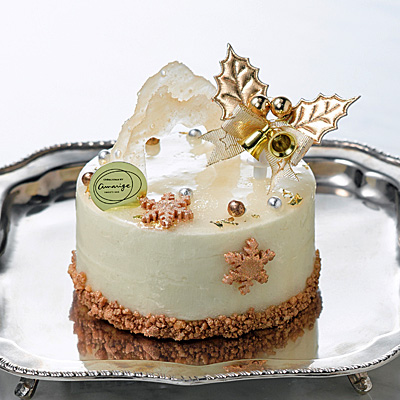 松屋銀座のクリスマスケーキ−カップル向けの小さめサイズが好調
